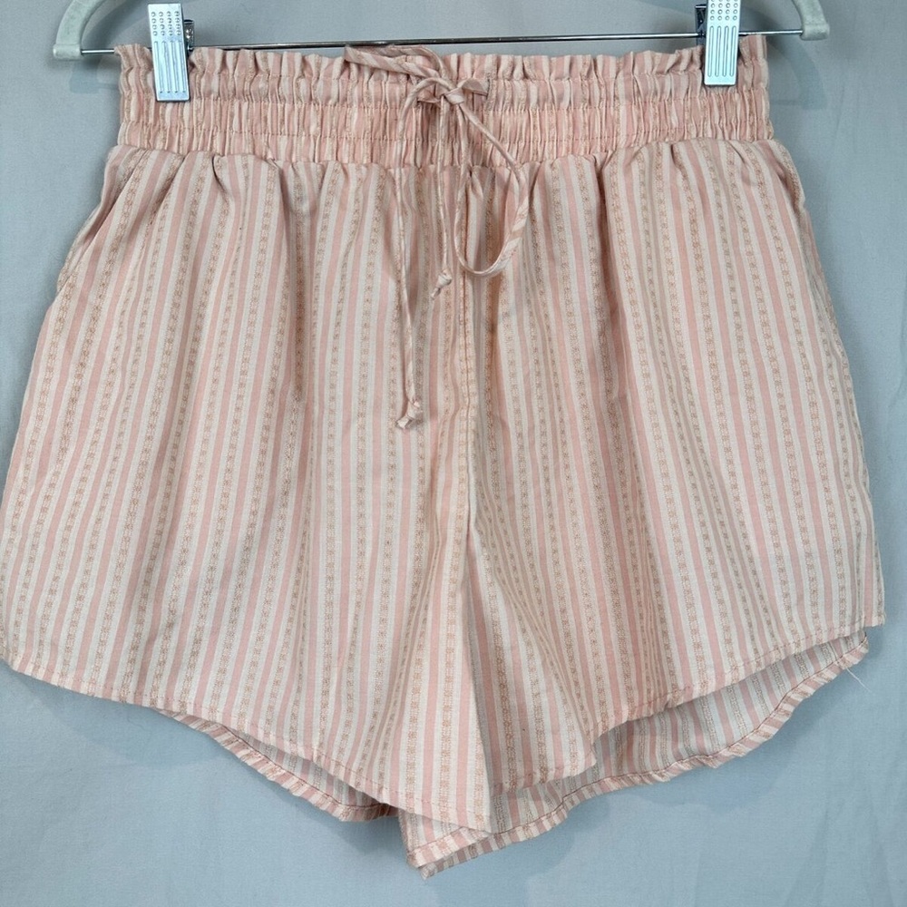 High Waisted Linen-like Shorts